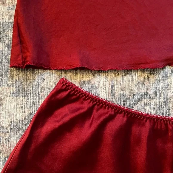 Doen Silk Cami & Shorts Set - Picture 5 of 16